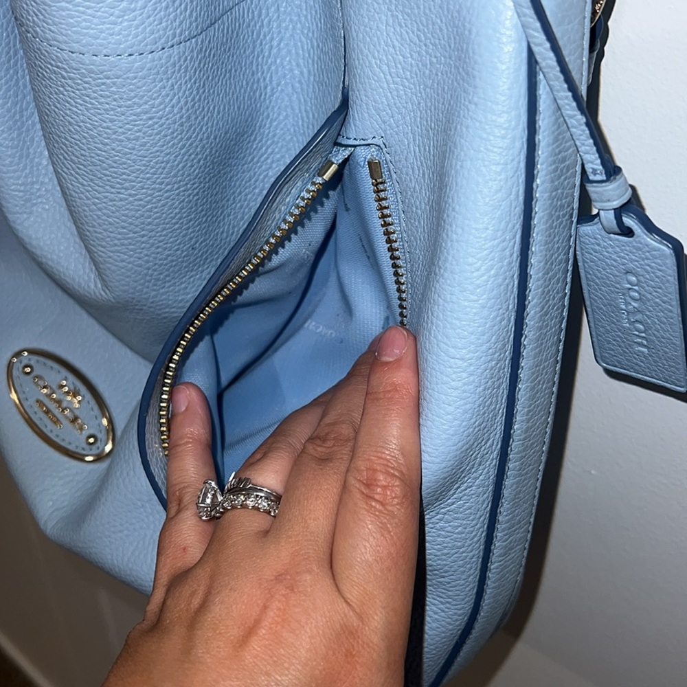 COACH Light Blue Leather 2 Way Shoulder Bag with Crossbody Strap EUC - Picture 8 of 16